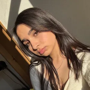 Zuverlässige Babysitterin für Kleinkinder