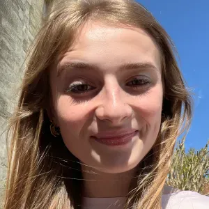 Baby-sitter expérimentée à le Fleix