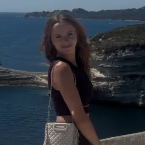 étudiante en bpjeps je recherche un job étudiant 