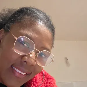 Une mère de famille qui a l habitude de garder des enfants 