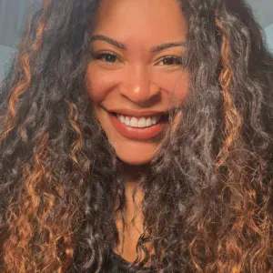 Cuidadora de mayores responsable disponible desde 5 abril
