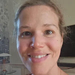 Recherche garde sortie école/crèche du lundi au jeudi Angers