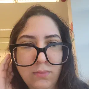 Je cherche une baby sytter pour la sortie d' ecole