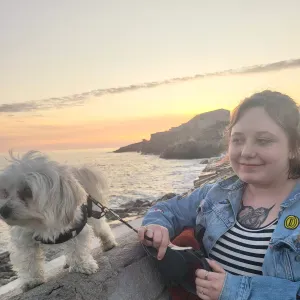 Baby-sitter sète centre avec possibilités de cour de piano