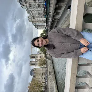 Animal lover & reliable pet sitter 