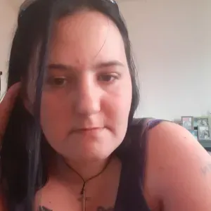 Femme de ménage , livreuse ou autre merci