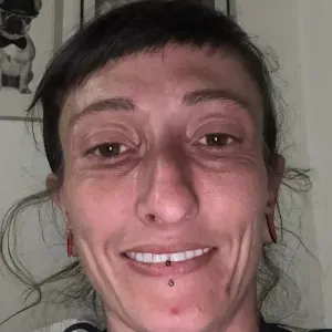 Femme de ménage dynamique ,ponctuelle , motivée , discrète 