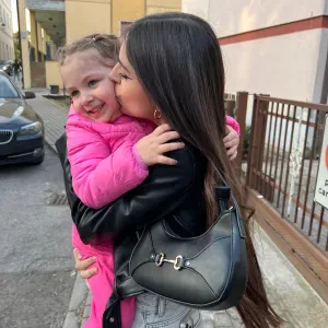 estudiante con experiencia de canguro!