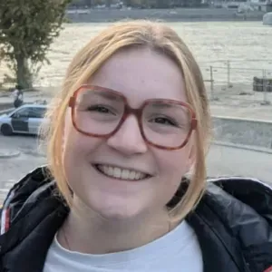 Etudiante Baby-Sitter sur Nantes et agglomération ;)