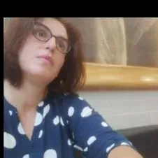 entre de bonnes mains.