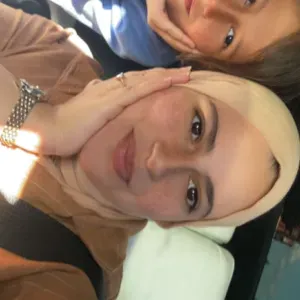 Baby-sitter (jeune étudiante)  