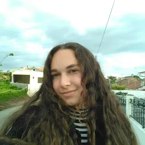 Sou uma babbsitter com experiência em Leiria.