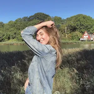 Pet sitting, cleaning and taking care of your home & plants