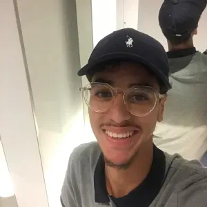 Promenades de chiens avec attention et bonne humeur