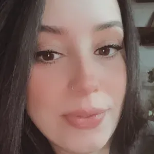 Adetta alle pulizie domestiche 