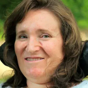 Cherche auxiliaire de vie