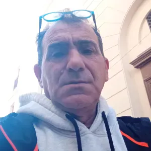 Sono una persona che o bisogno 