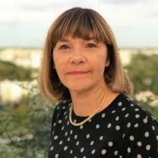 MAMAN EN RECONVERSION PROF. DISPONIBLE POUR GARDE ENFANTS