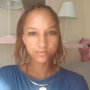 Garde d'enfants à domicile ( tout ages)