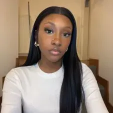 Dame de compagnie ou présence amicale