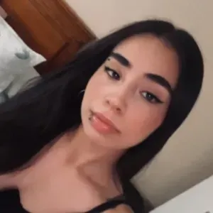 Cuidadora de gatos y perros en Gijón, responsable y cariñosa