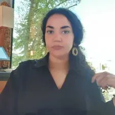 Je suis disponible pour MÉNAGÉS