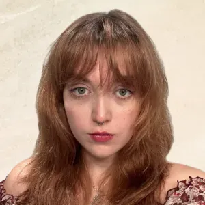 Niñera en Carreño con experiencia, cariño y buena mano con los niños