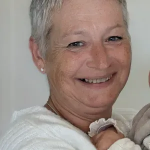 Nounou à domicile secteur Gron, Sens,Véron, Maillot….