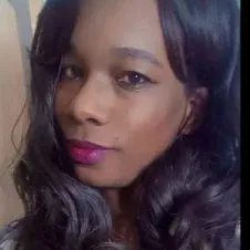 Babysitting disponível a noite e finais de semana.