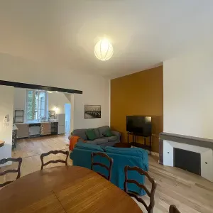 Recherche baby-sitter - garde d'enfants à Arès