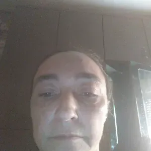 Addetta alle pulizie  privati condominio 