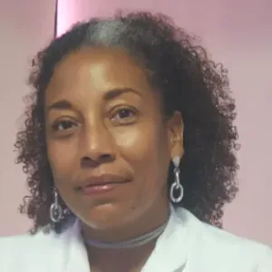 Cuidadora de idosos e massoterapeuta 