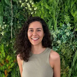 Procuro Empregada de Limpeza