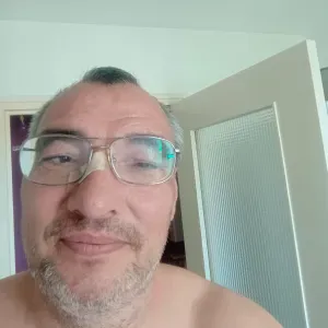 Aide soignant et homme de compagnie garde de nuit