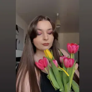 Studentka V roku kreatywna ciocia 