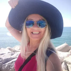 Compassionate carer looking for a job in Teneriffe
