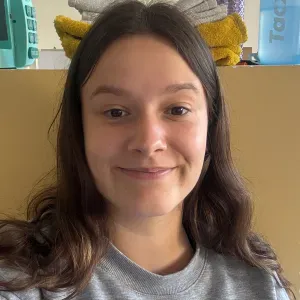 Nounou expérimentée, diplômée 