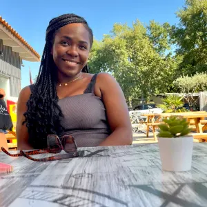 Aide à domicile sérieuse ménage & repassage