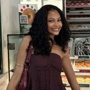 Experienced babysitter in Manchester