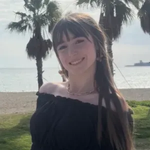 NIÑERA/CANGURO RESPONSABLE EN MÁLAGA