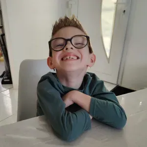 Je recherche une baby-sitter sérieuse