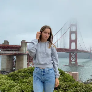 Baby-sitter italienne de 18 ans 