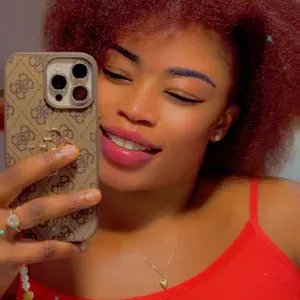 je suis à la recherche d'une nounou très urgent