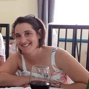 Bonjour femme de ménage avec + de 20 ans d'expérience