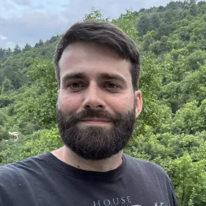 Pet-Sitter sur Aubenas, serieux et disponible