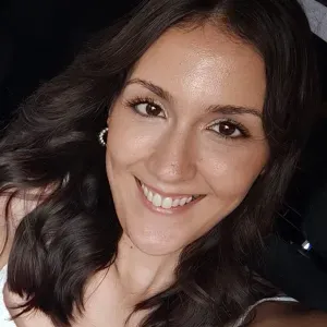 Estou entusiasmada para ajudar a tua família 