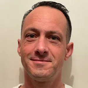 Pet-Sitter à Nantes ,je m appelle Yanis