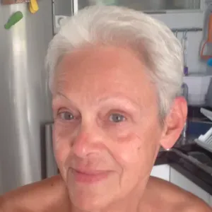 Visite d'un chat âgée 2 fois par semaine