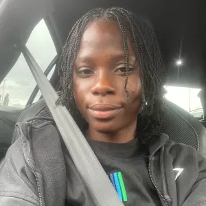 Baby-sitter expérimenté en République du Congo