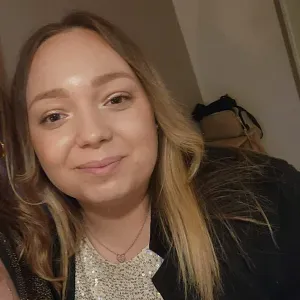 Baby-sitter expérimentée dans les landes 